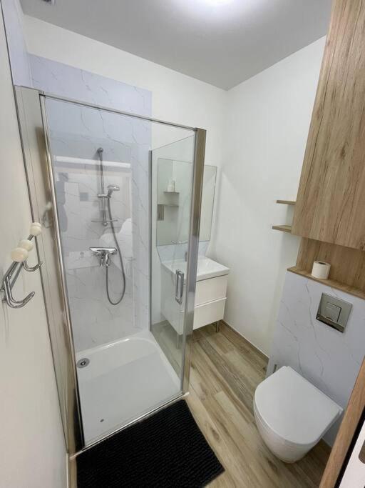 Studio Independant 4 Personnes Pisany Bagian luar foto